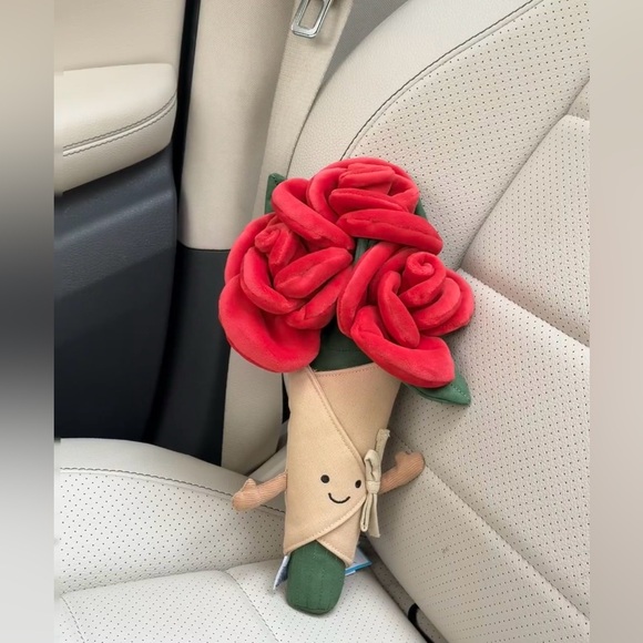 Jellycat Amuseables Cheri Cake Brand New with Tags (BNWT) - Picture 6 of 7